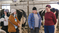 Exploration à la ferme : Les étudiants du STELA au CRSAD