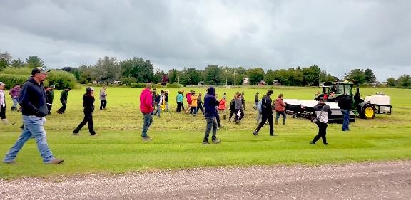 Démonstration de la technologie ARA, de Ecorobotix (Suisse), développée pour le désherbage chimique de précision - © Izmir Hernandez